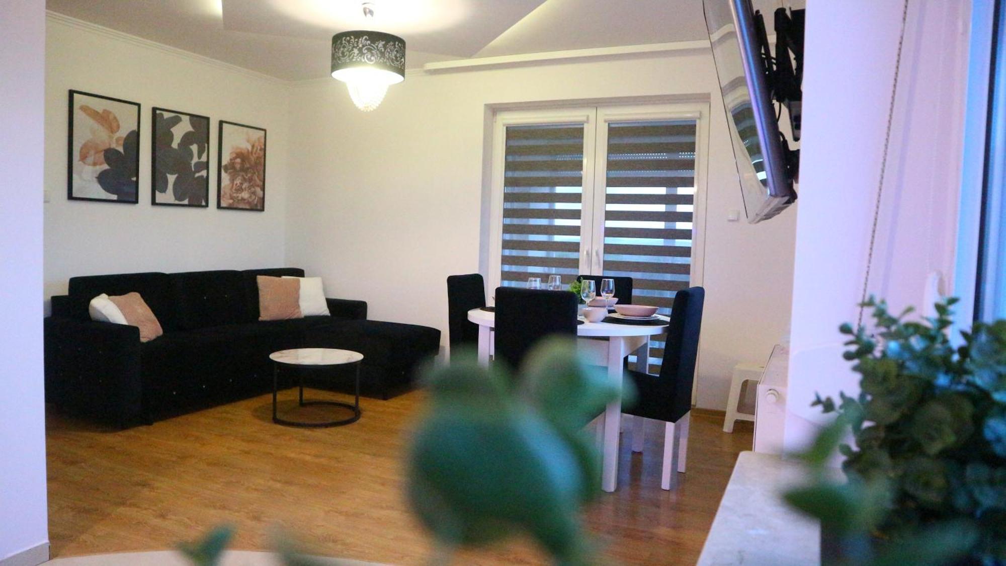 Skalny Slichowice, Blisko Targow Kielce, Faktura Vat Apartment